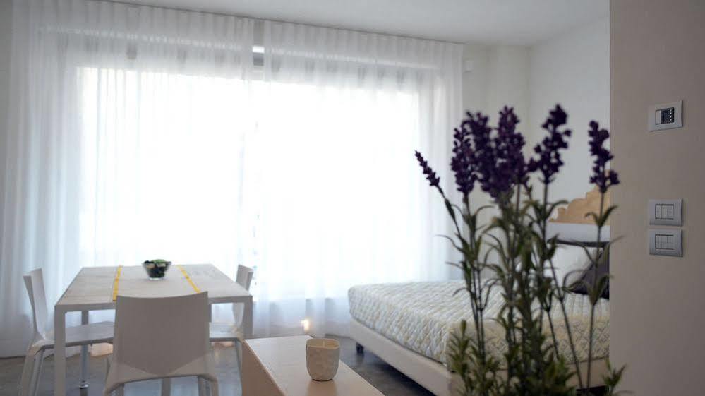 Residenza Domo Apartman Porto SantʼElpidio Kültér fotó